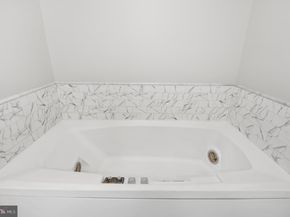 11301 Crossing Glen Court, Potomac MD 20854