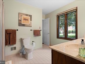 11301 Crossing Glen Court, Potomac MD 20854