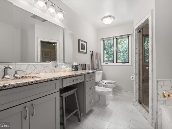 11301 Crossing Glen Court, Potomac MD 20854