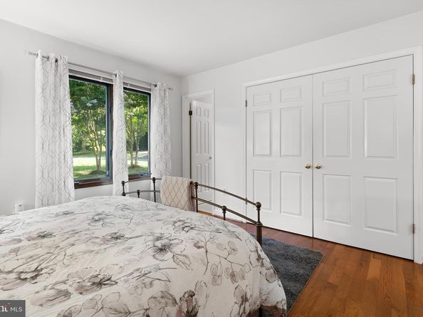 11301 Crossing Glen Court, Potomac MD 20854