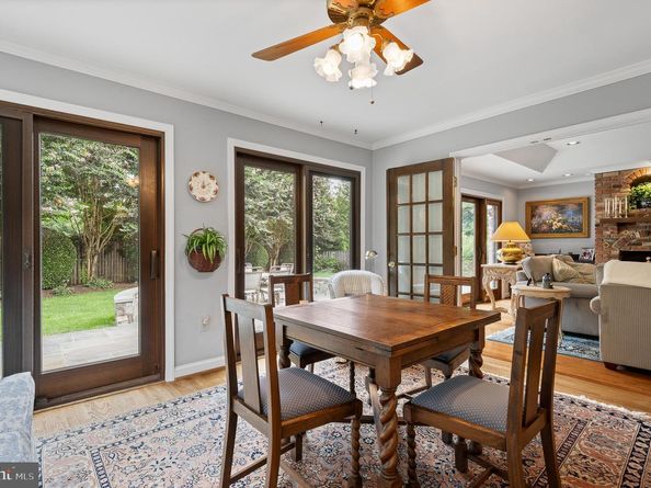 11301 Crossing Glen Court, Potomac MD 20854