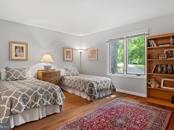 11301 Crossing Glen Court, Potomac MD 20854