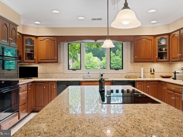 11301 Crossing Glen Court, Potomac MD 20854