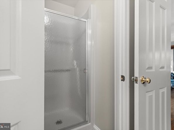 11301 Crossing Glen Court, Potomac MD 20854