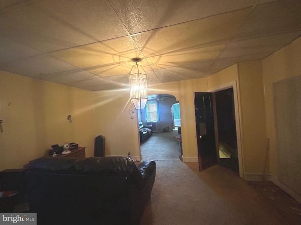 1045 S 52nd Street, Philadelphia PA 19143