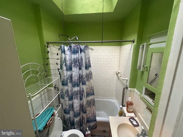 1045 S 52nd Street, Philadelphia PA 19143