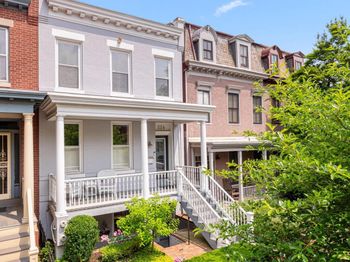 224 9TH Street SE