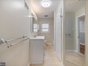 11 Williams Lane, Yardley PA 19067