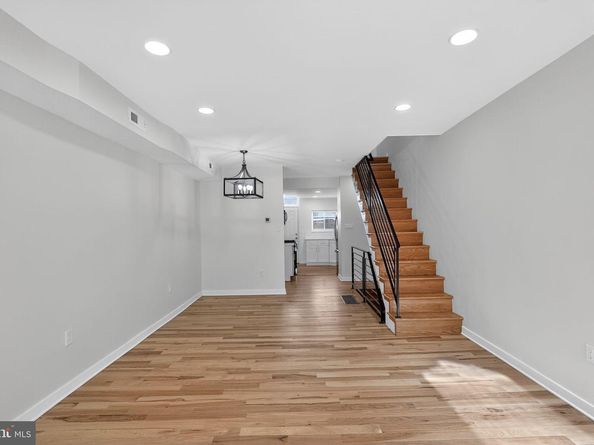 615 Sigel Street, Philadelphia PA 19148