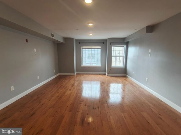 615 N 11TH Street, Philadelphia PA 19123