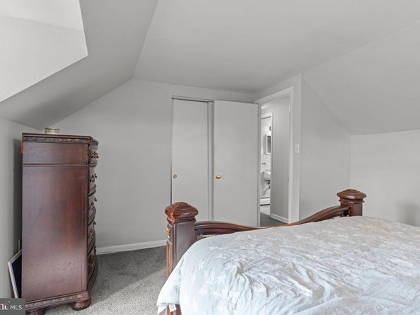 210 Castello Avenue, Hatboro PA 19040