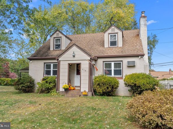 210 Castello Avenue, Hatboro PA 19040