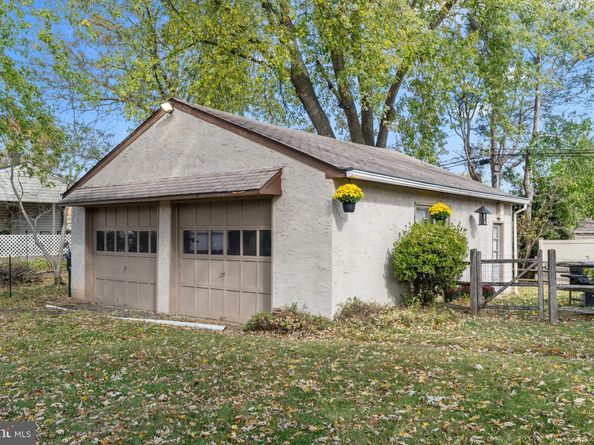 210 Castello Avenue, Hatboro PA 19040