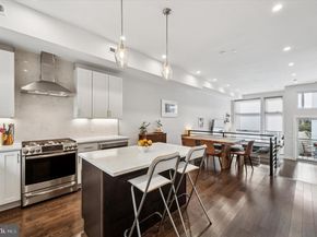 2537 Graduate Square, Philadelphia PA 19146