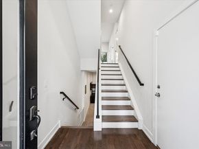 2537 Graduate Square, Philadelphia PA 19146