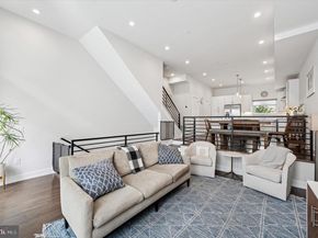 2537 Graduate Square, Philadelphia PA 19146