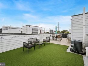 2537 Graduate Square, Philadelphia PA 19146