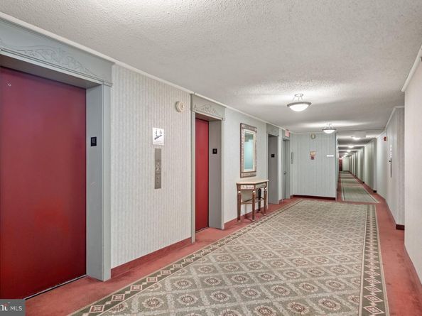 1225 Martha Custis Drive 1016, Alexandria VA 22302