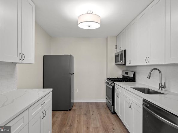 1225 Martha Custis Drive 1016, Alexandria VA 22302