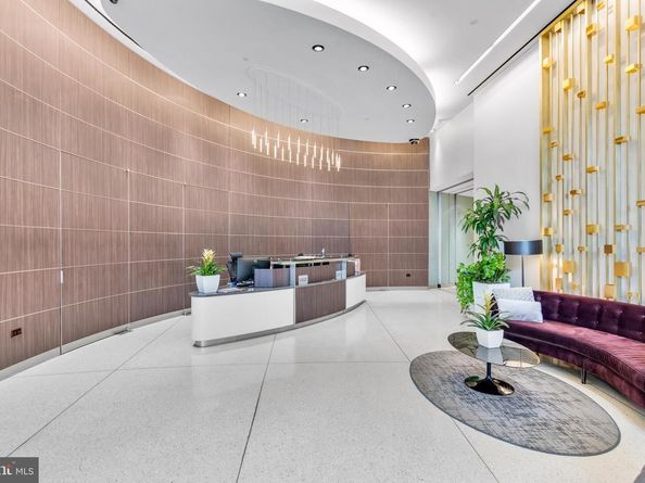 2101 Market Street PH02, Philadelphia PA 19103