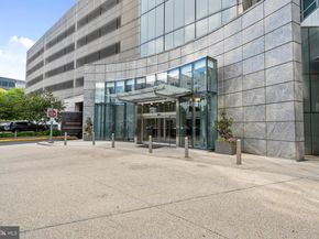 2101 Market Street PH02, Philadelphia PA 19103