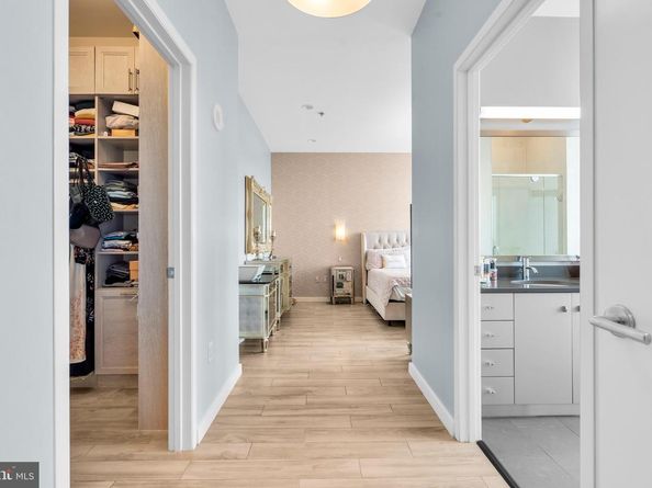 2101 Market Street PH02, Philadelphia PA 19103