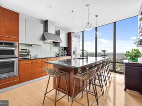 2101 Market Street PH02, Philadelphia PA 19103