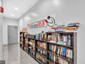 2101 Market Street PH02, Philadelphia PA 19103