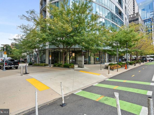 2101 Market Street PH02, Philadelphia PA 19103