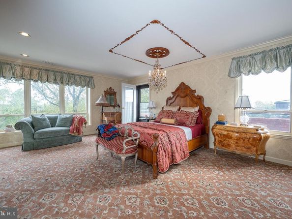 101 Cheswold Lane 5E, Haverford PA 19041