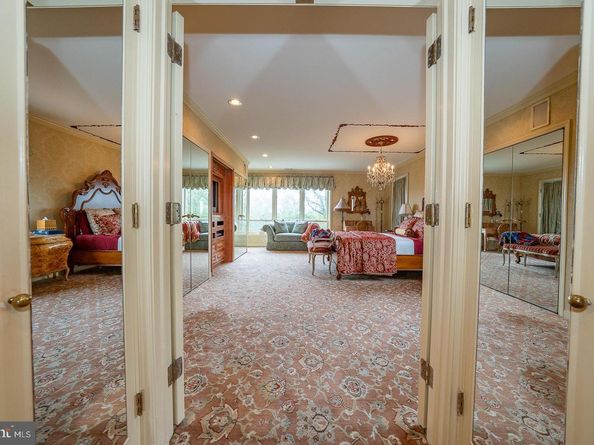 101 Cheswold Lane 5E, Haverford PA 19041
