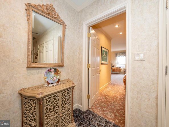 101 Cheswold Lane 5E, Haverford PA 19041