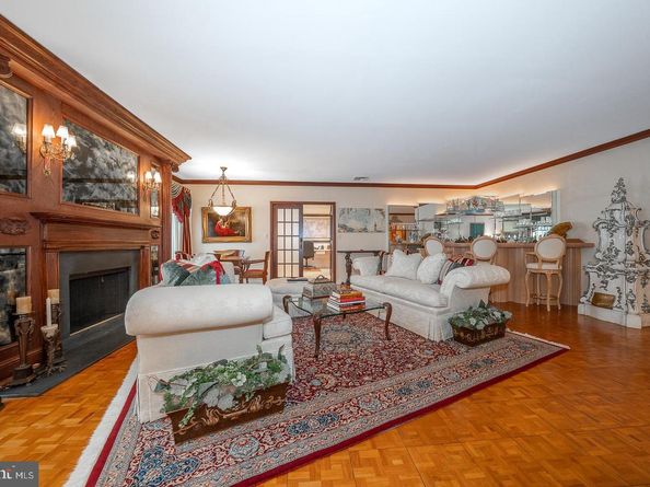 101 Cheswold Lane 5E, Haverford PA 19041