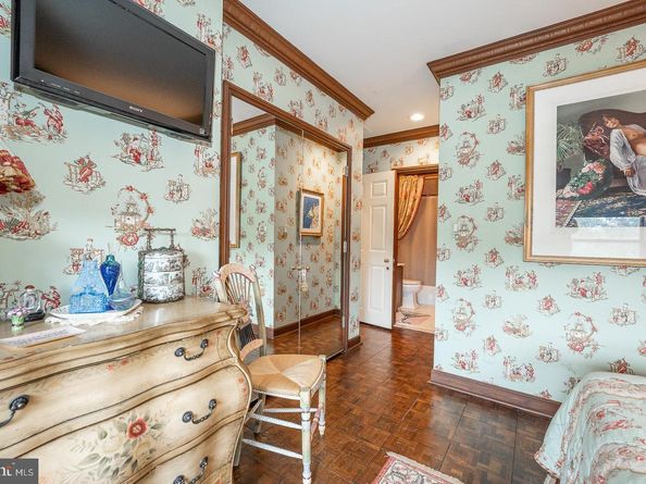101 Cheswold Lane 5E, Haverford PA 19041