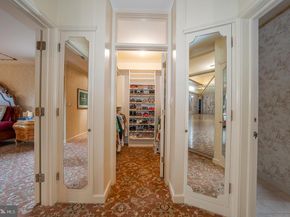 101 Cheswold Lane 5E, Haverford PA 19041