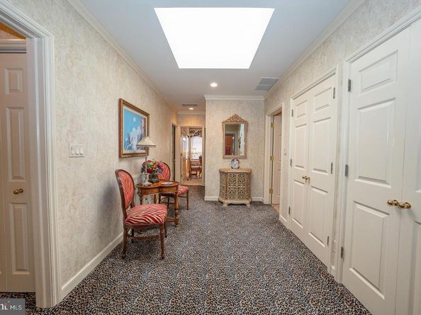 101 Cheswold Lane 5E, Haverford PA 19041