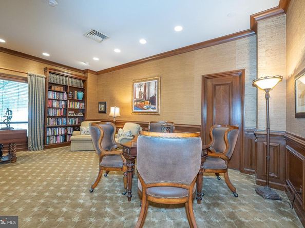 101 Cheswold Lane 5E, Haverford PA 19041