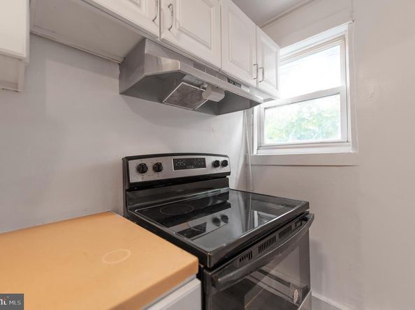 5648 Elmwood Avenue, Philadelphia PA 19143