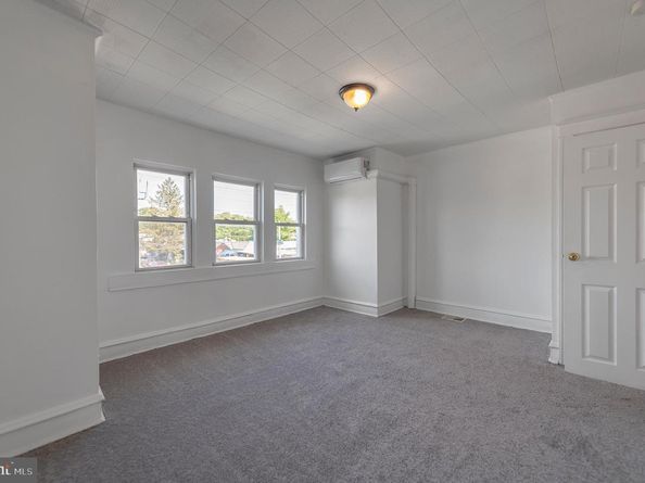 5648 Elmwood Avenue, Philadelphia PA 19143