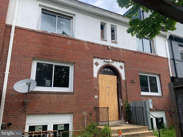 1216 Raum Street NE, Washington DC 20002
