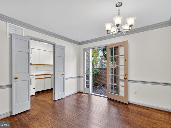 700 W Abingdon Court, Alexandria VA 22314