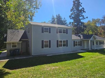 700 Crooked Lane