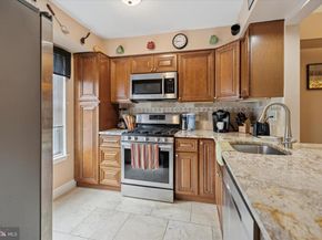 702 Society Place, Newtown PA 18940