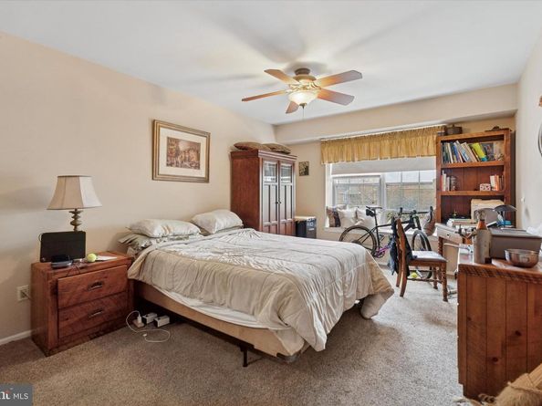 702 Society Place, Newtown PA 18940