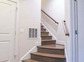 5138 Carters Lane, Alexandria VA 22311