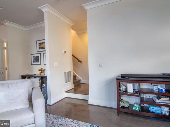 5138 Carters Lane, Alexandria VA 22311