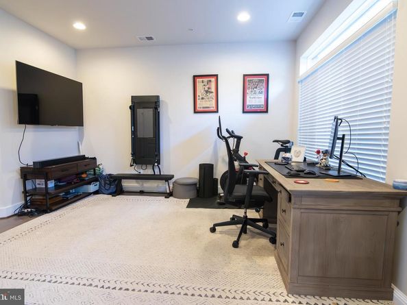 5138 Carters Lane, Alexandria VA 22311