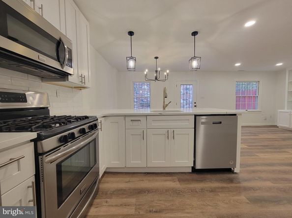 1727 Fitzwater Street B, Philadelphia PA 19146