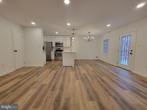 1727 Fitzwater Street B, Philadelphia PA 19146