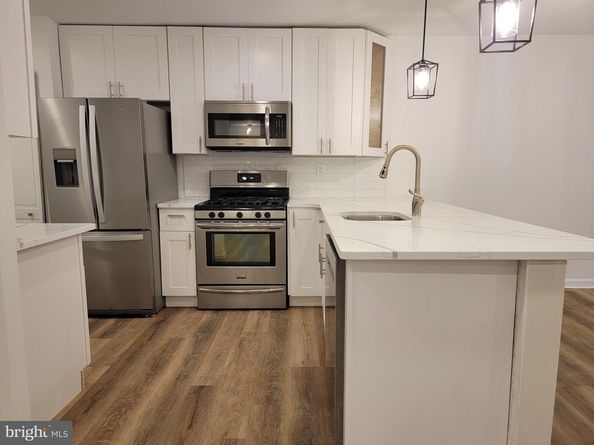 1727 Fitzwater Street B, Philadelphia PA 19146